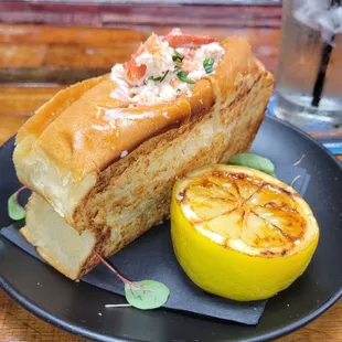 New Engalnd Lobster Roll