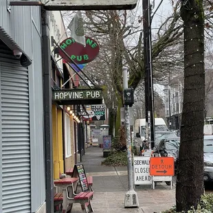 a sign for a shoe repair shop