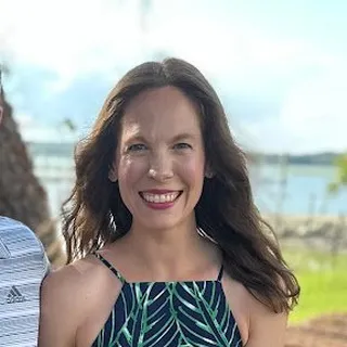 Christin S.