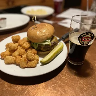 Dad&apos;s Favorite Burger