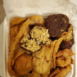 This was surpose to be 3-piece whitting fish, crab cake, fried shrimp.