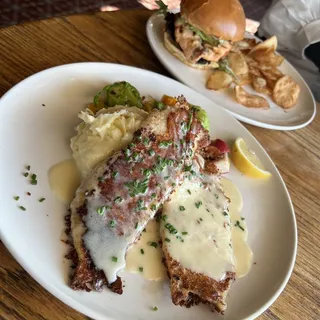 Grilled Salmon BLTA