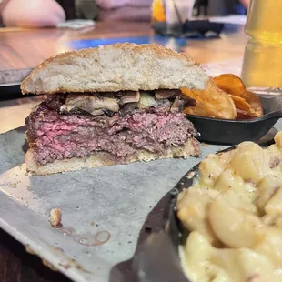 Mac N Cheese Burger
