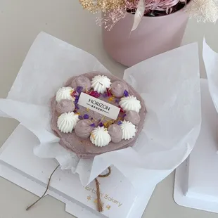 4'' taro basque cheesecake