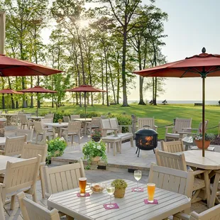 Horizons Patio, Outdoor Seating by Lake Erie