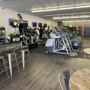 Lots of Cardio options &amp; smoothie bar coming soon