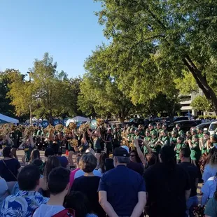 Pre game 10/07/18 tailgait party/show