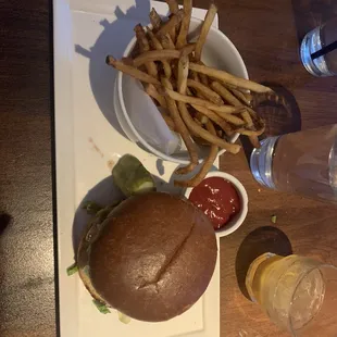 Leo 's Smackdown Burger