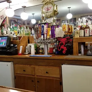 Great atmosphere, location &amp; food!