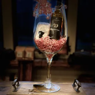 Big Bordeaux wine glass Valentine option