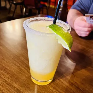 dessert, drink