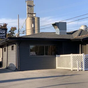 Inauspicious outside, delicious inside