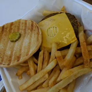 Veggie burger combo + a soft drink for $8