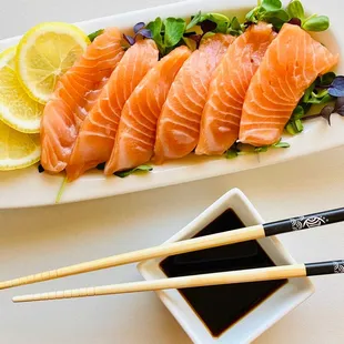 salmon sashimi