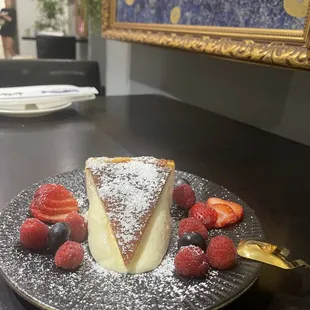 Fluffy Camembert Cheesecake with fruits