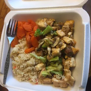 Teriyaki chicken with mushrooms and broccoli