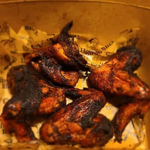 Chicken Wings that I was told by the server have no sauce on them and are very good.