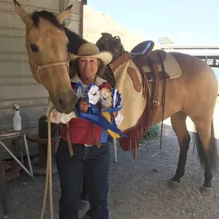 Anne &amp; Sammy cleaned up at the 2017 Eng/West Show!