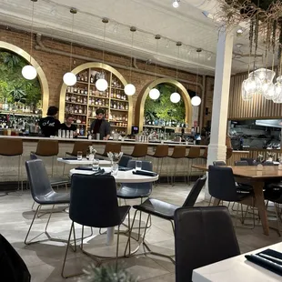 Earthy ambience, bar seating!
