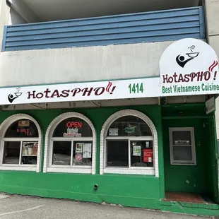 the front of a restaurant