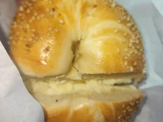 Hot Bagels & Deli