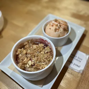 Winter fruit crisp ($12)  IG: @ohmyono