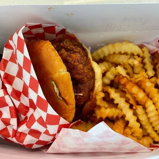 Hot chi chicken sandwich