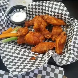 Hot wings looking good down there.....