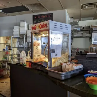 Popcorn machine