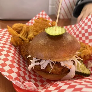 Hot chicken sandwich