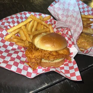 chicken wings and fried chicken, food