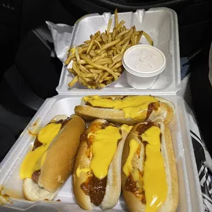 Sloppy hot dogs