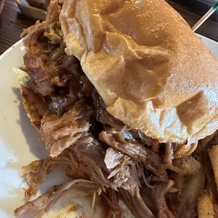 Pulled pork sandwich