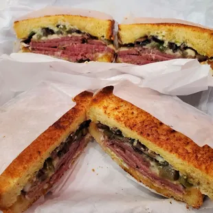 Hot Pastrami Sammie