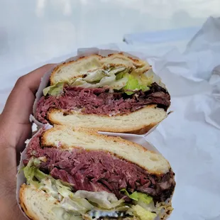 Pastrami on Dutch