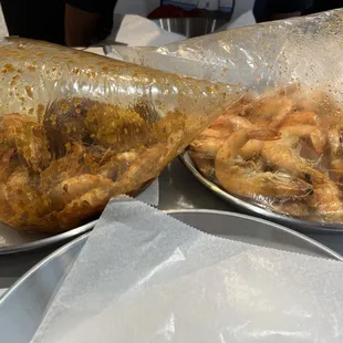 1lb head on shrimp, cajun (left) and Louisiana dry rub (right)