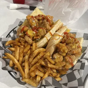 shrimp poboy