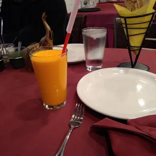 Mango lassi