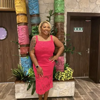 Kandi G.
