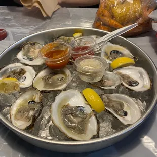 A dozen of Oysters.