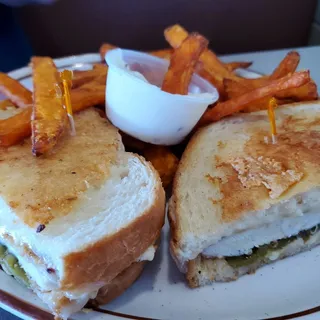 26. Santa Fe Chicken Melt Sandwich
