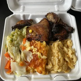 Jerk chicken, Mac &amp; Cheese, slaw