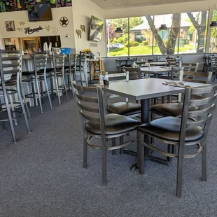 Dining room before rush hour
