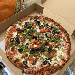 6. Ahmedabadi Veggie Pizza