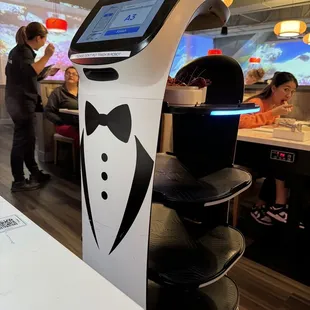 The robot that delivered the fresh ingredients.