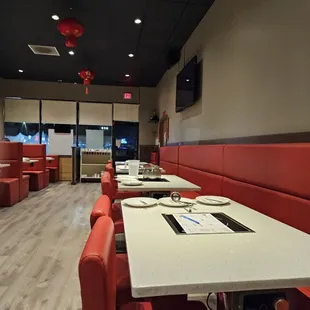 sushi and sashimi, interior