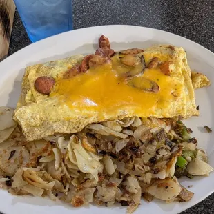 Linguica omelette with country potatoes