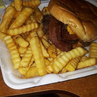 Bacon Cheeseburger - this picture does it no justice