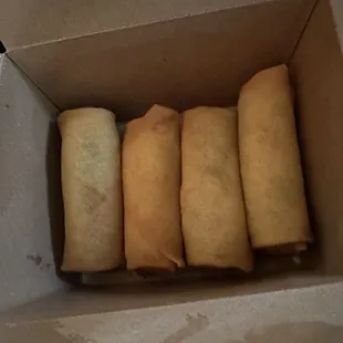 Crispy Veggie Spring Rolls (4pcs)