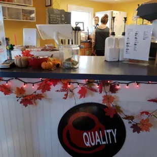 sushi and sashimi, interior